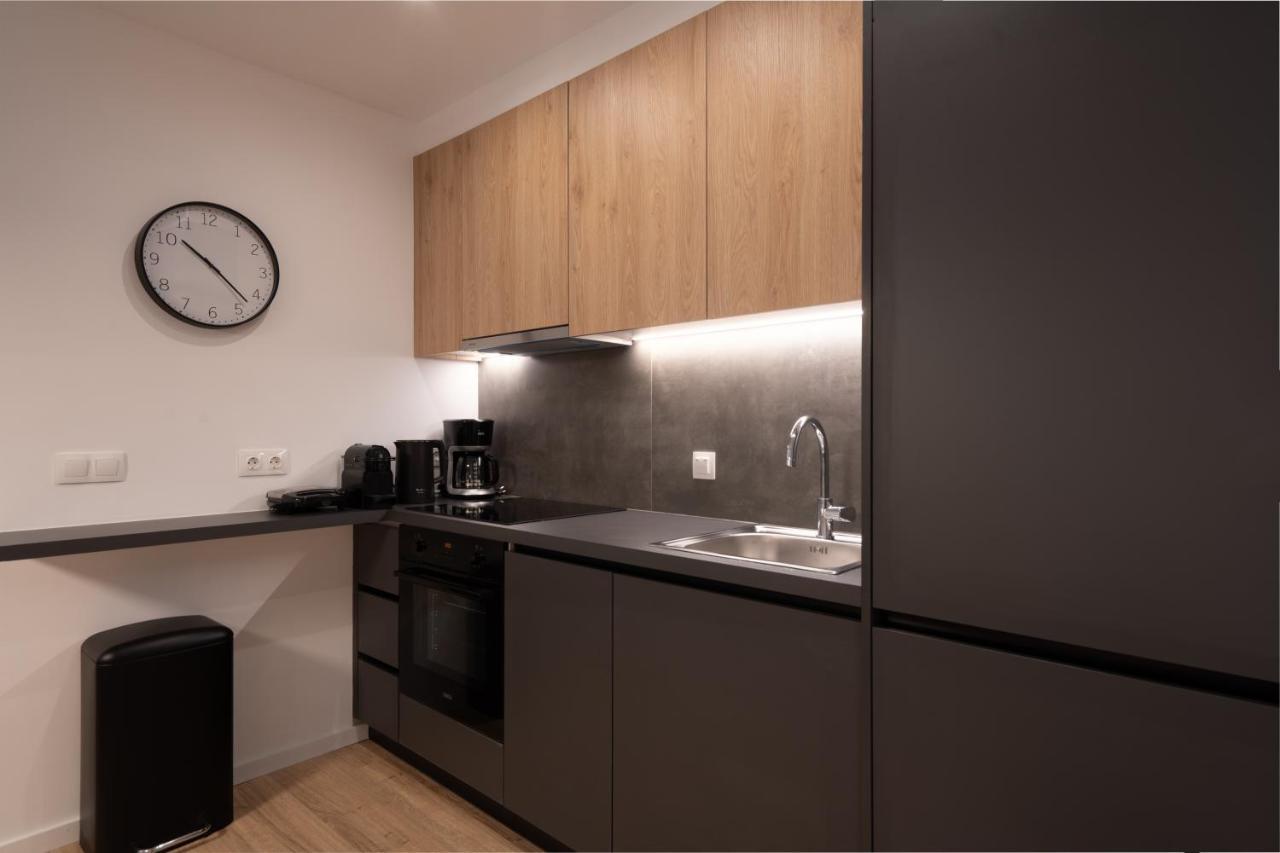 Unique 2 Bedrooms Apartment, Steps To Plaka And City Center Athen Exterior foto