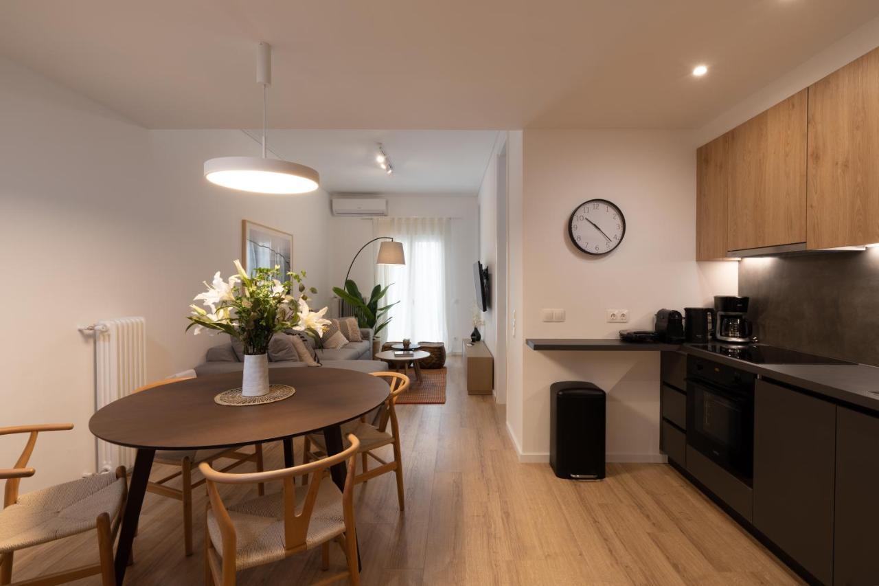 Unique 2 Bedrooms Apartment, Steps To Plaka And City Center Athen Exterior foto