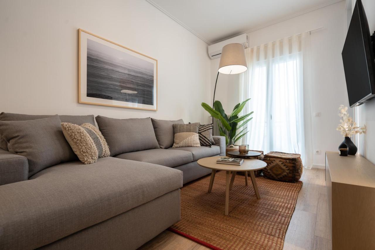 Unique 2 Bedrooms Apartment, Steps To Plaka And City Center Athen Exterior foto