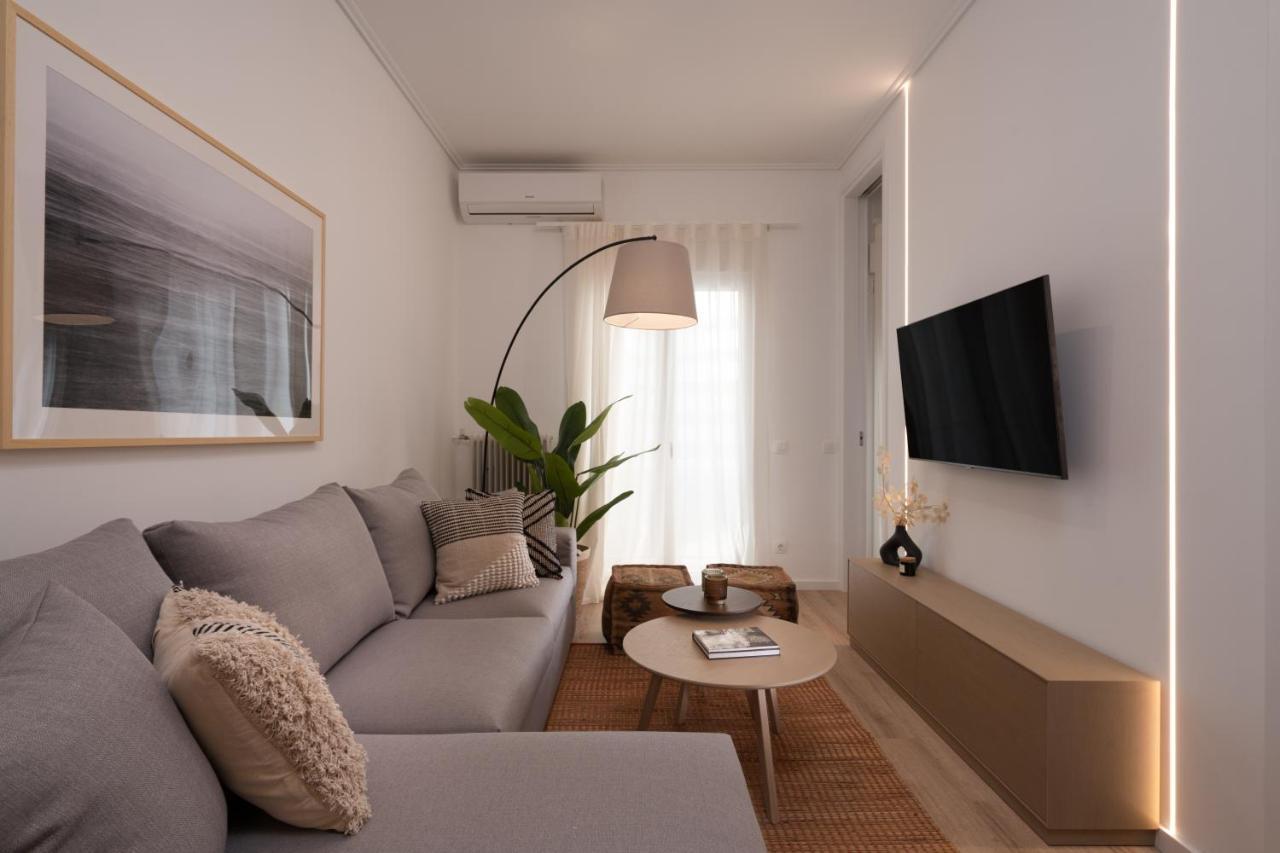 Unique 2 Bedrooms Apartment, Steps To Plaka And City Center Athen Exterior foto