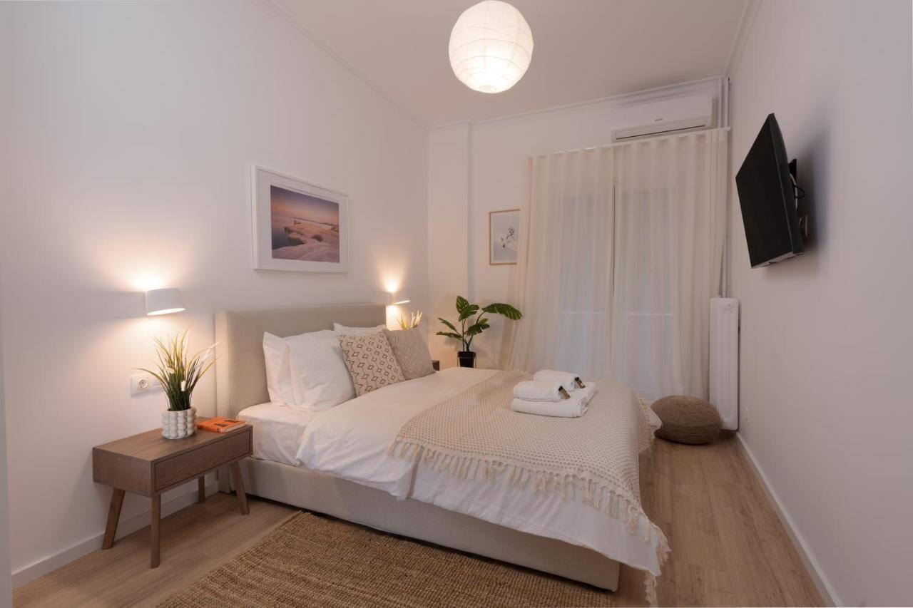 Unique 2 Bedrooms Apartment, Steps To Plaka And City Center Athen Exterior foto
